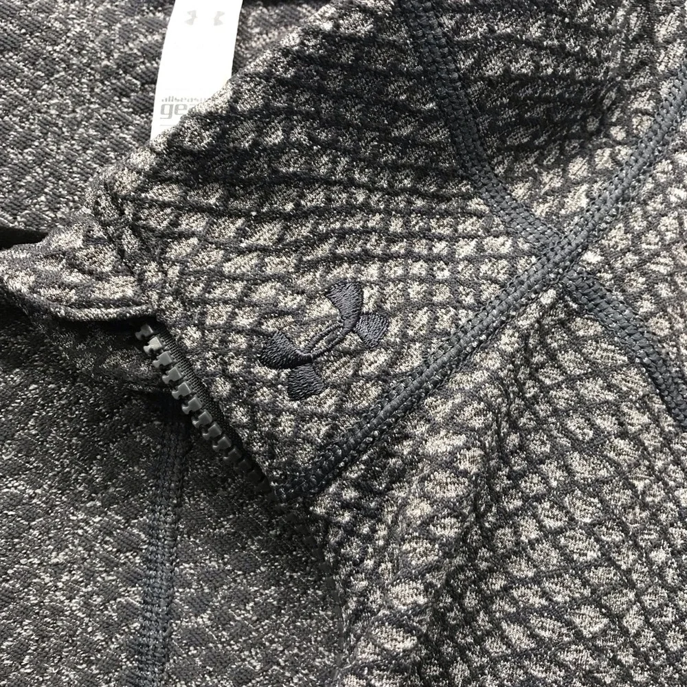 Under Armour Women's XL All Seasons Gear Full Zip Athletic Gray Snakeskin Jacket
